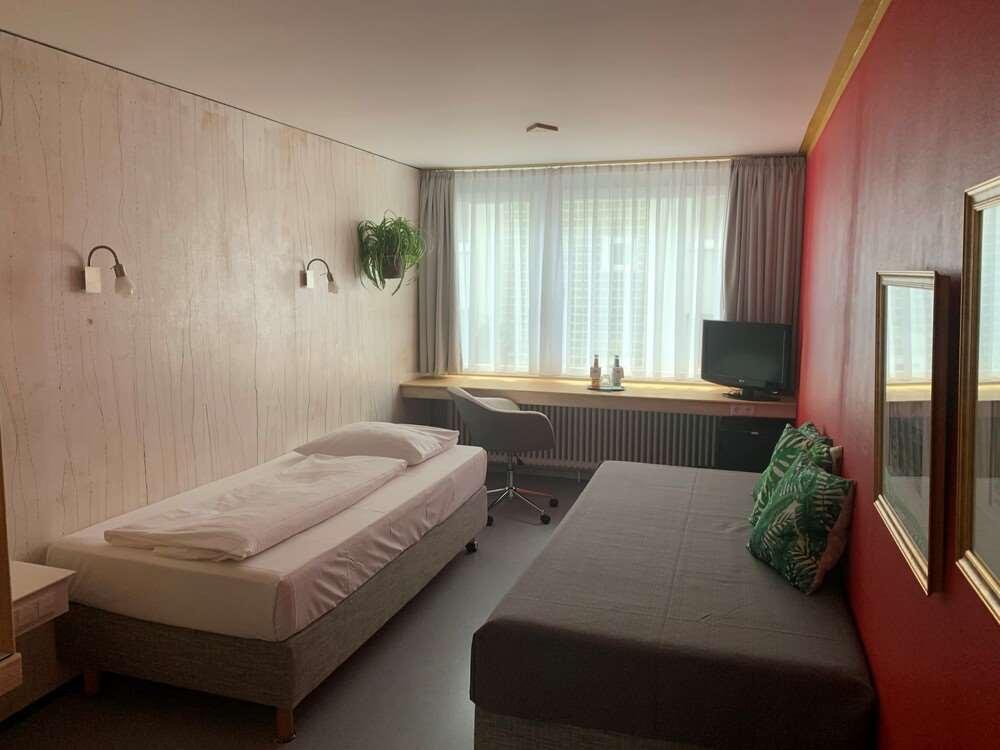 Abalon Ideal Hotel 3*